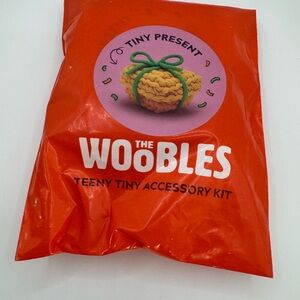 The Woobles Teeny Tiny Accessory Kit - Red